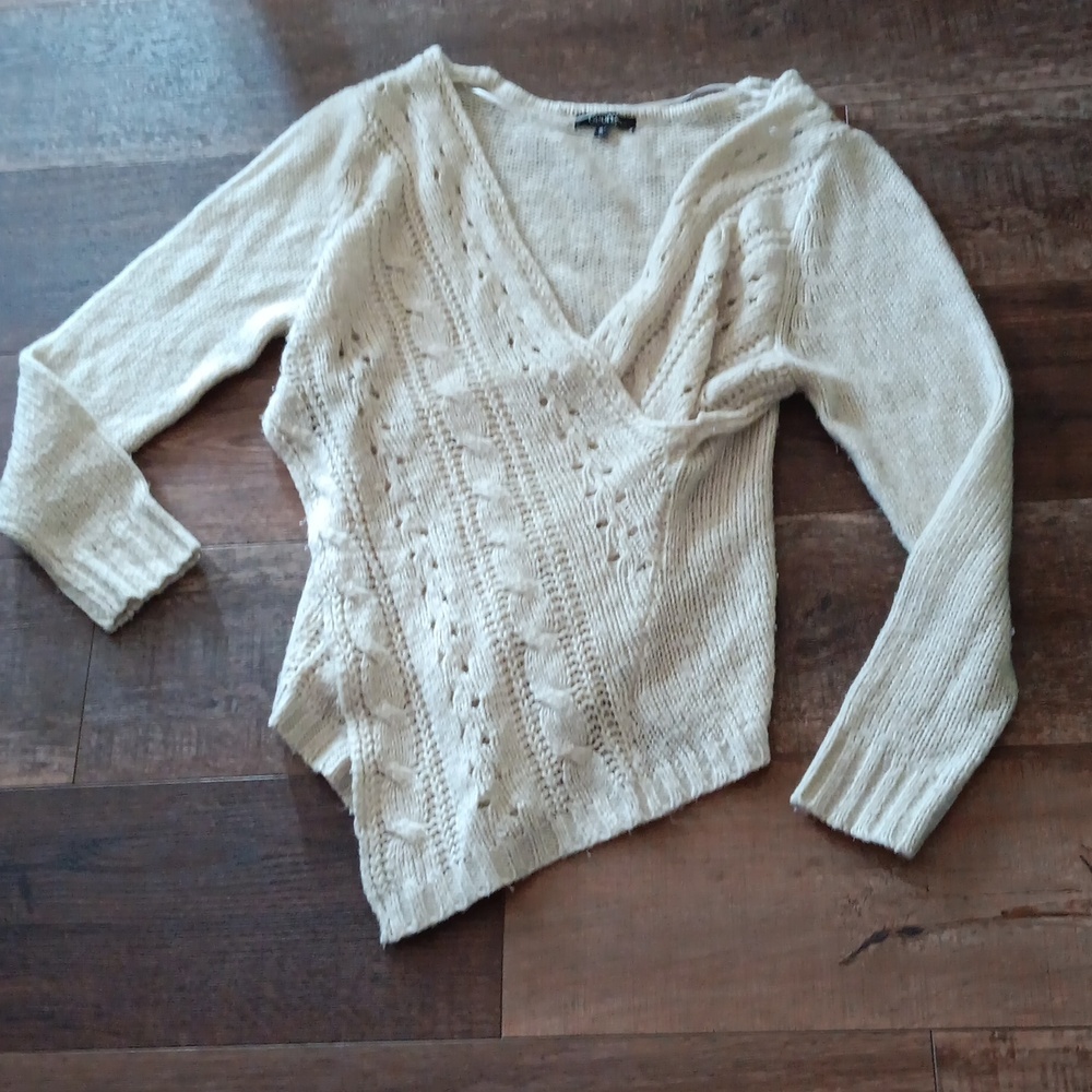George sweater‎